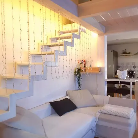 Apartment Privilege Dior